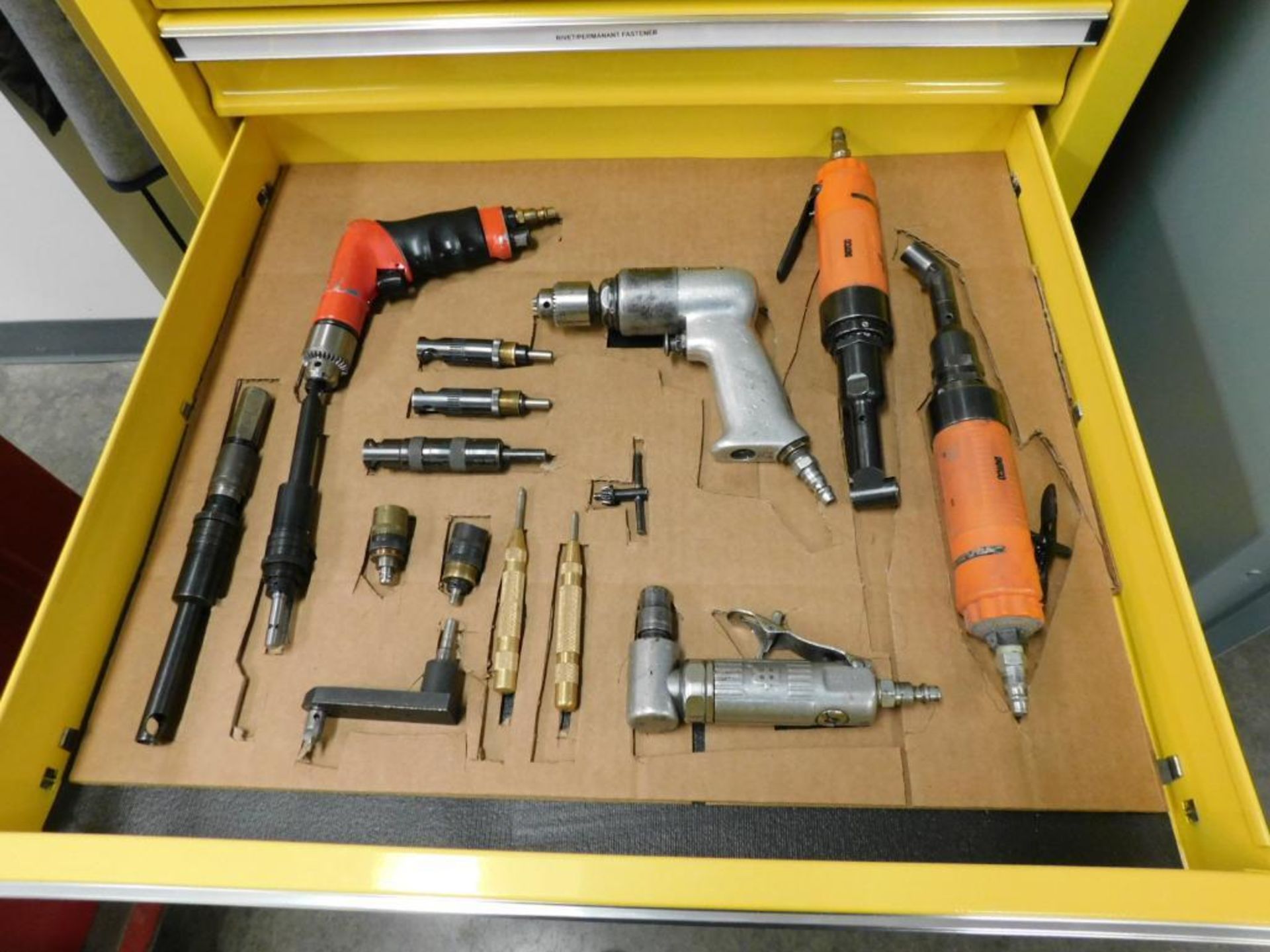 LOT: U.S. General 8-Drawer Rolling Tool Box w/Contents & Craftsman Tool Box - Image 6 of 6