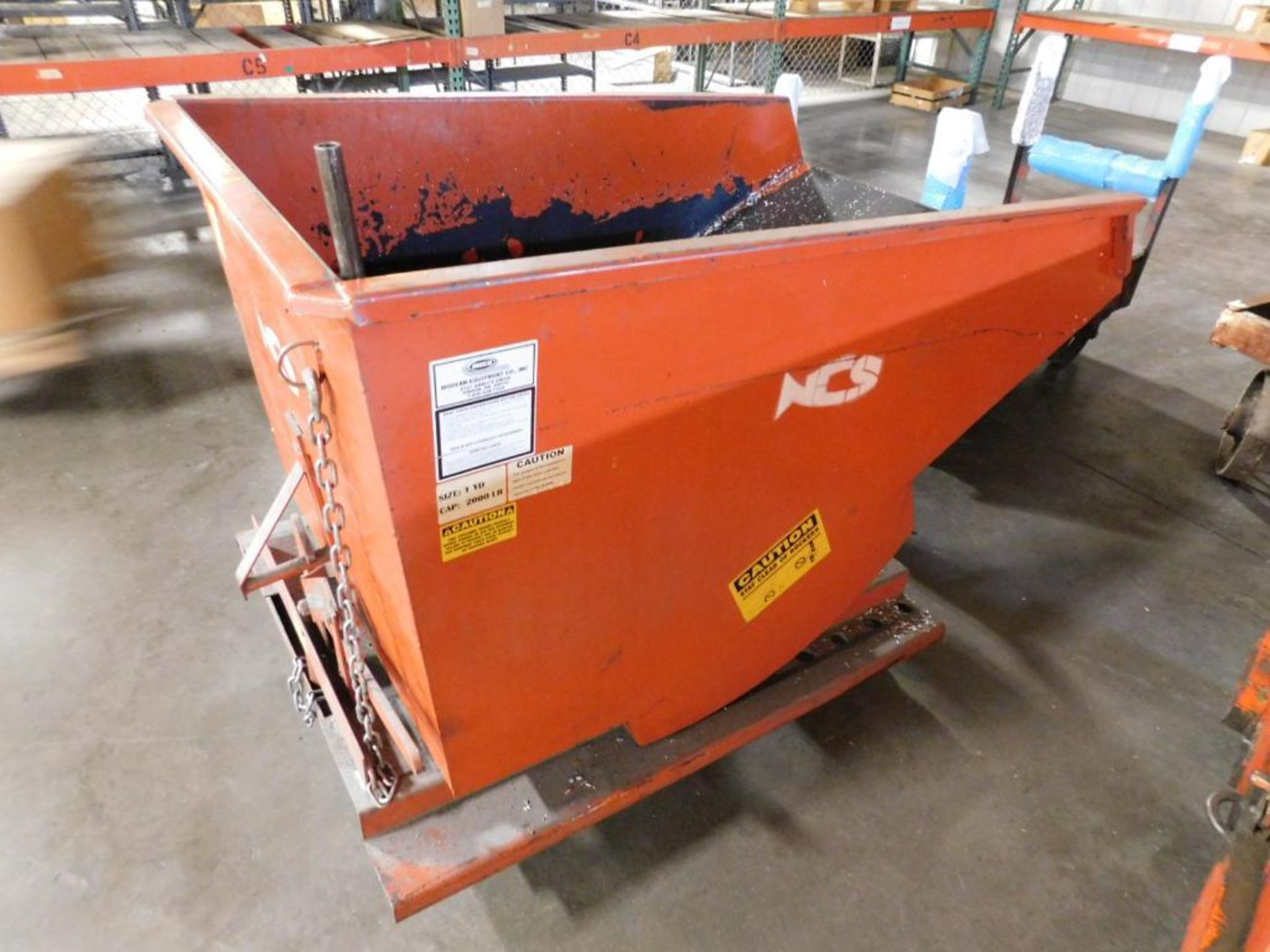 Forkliftable/Rolling 1-Yard Dump Hopper
