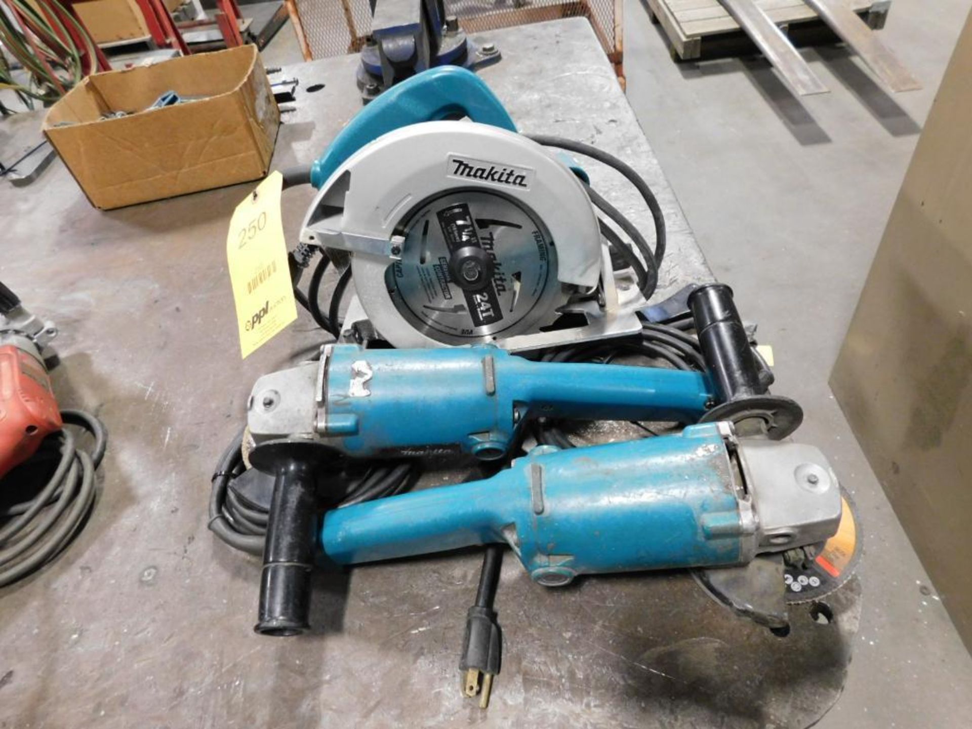 LOT: Makita 7-1/4" Circular Saw, (2) Makita Right Angle Grinders