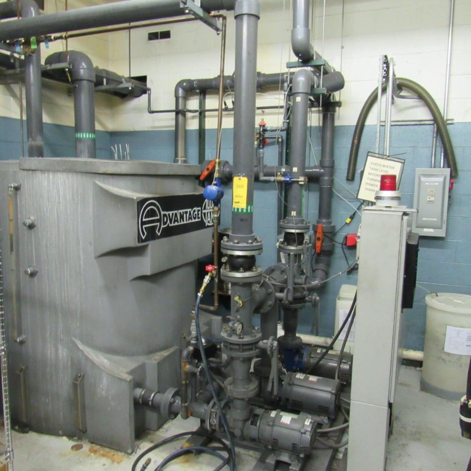 Advantage Chiller System, PTS Control, (3) Pumps, Roof Mounted Tank, TTK-850 (Location: Bldg. 1)