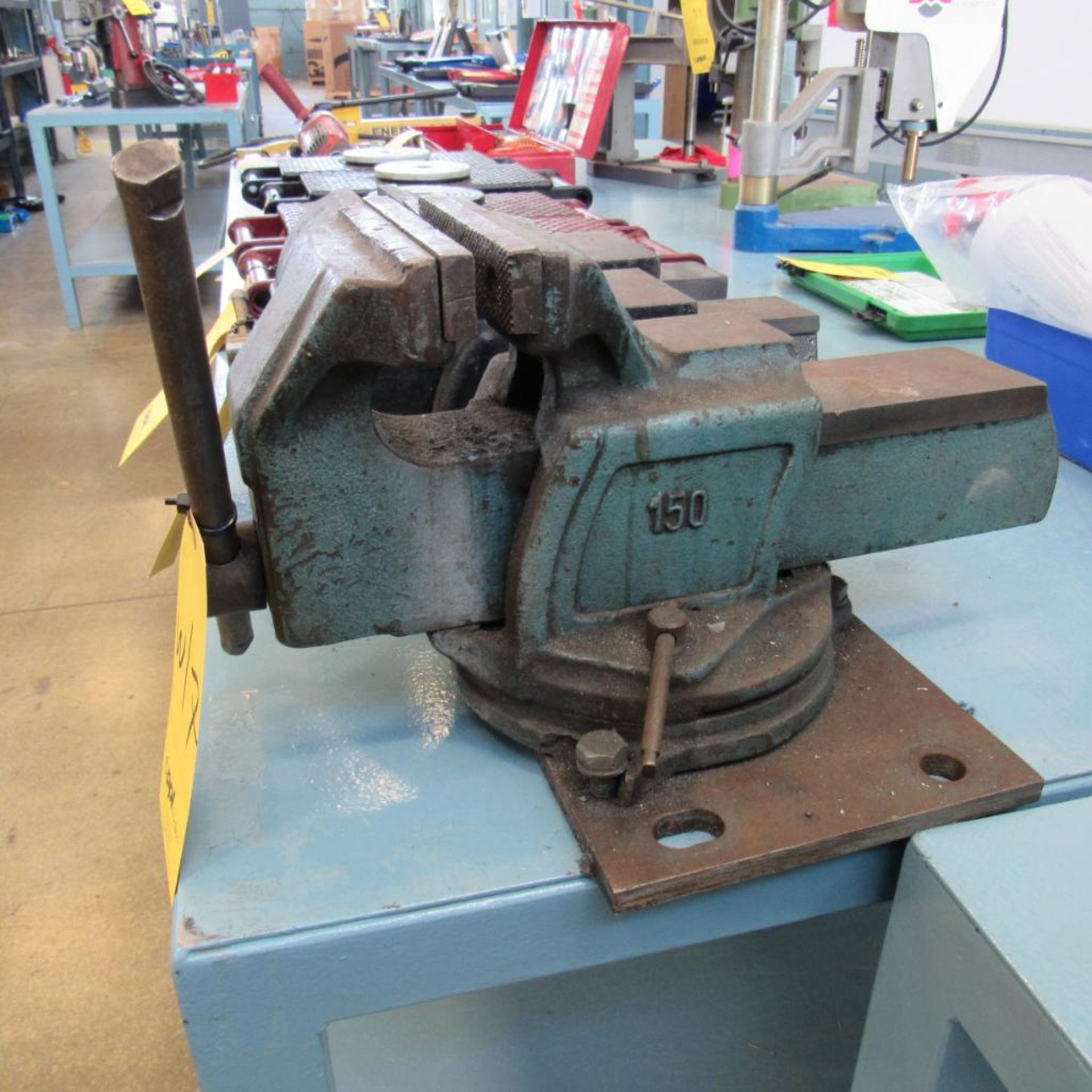 LOT: (3) Bench Top Vises (Location: Bldg. 3)