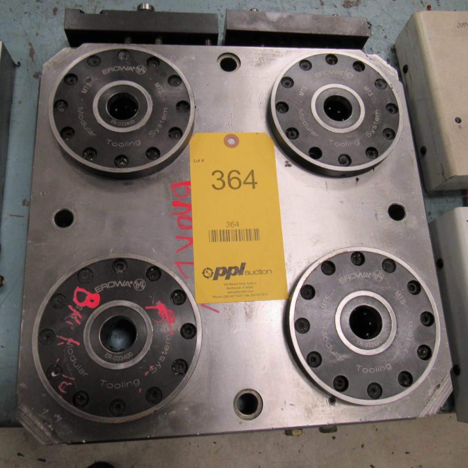 Erowa ER-033300 Plates w/(4) ER-033400 Pnuematic Chucks (HAS (1) BAD CHUCK) (Location: Bldg. 2)