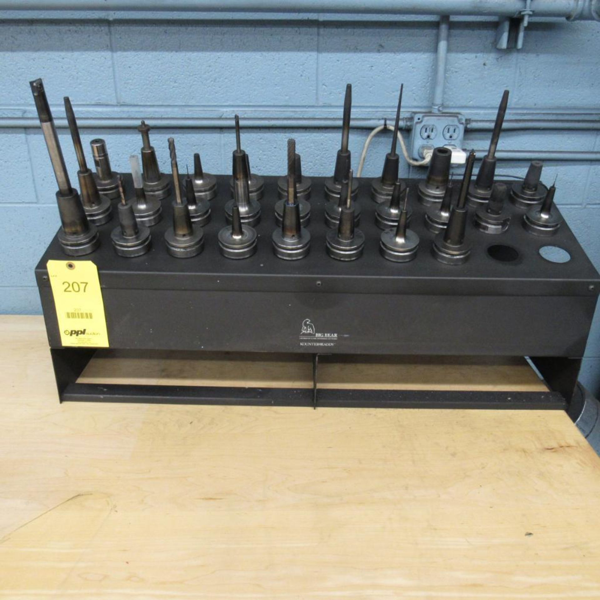 LOT: (28) Pieces HSK F63 Tooling (Location: Bldg. 1)
