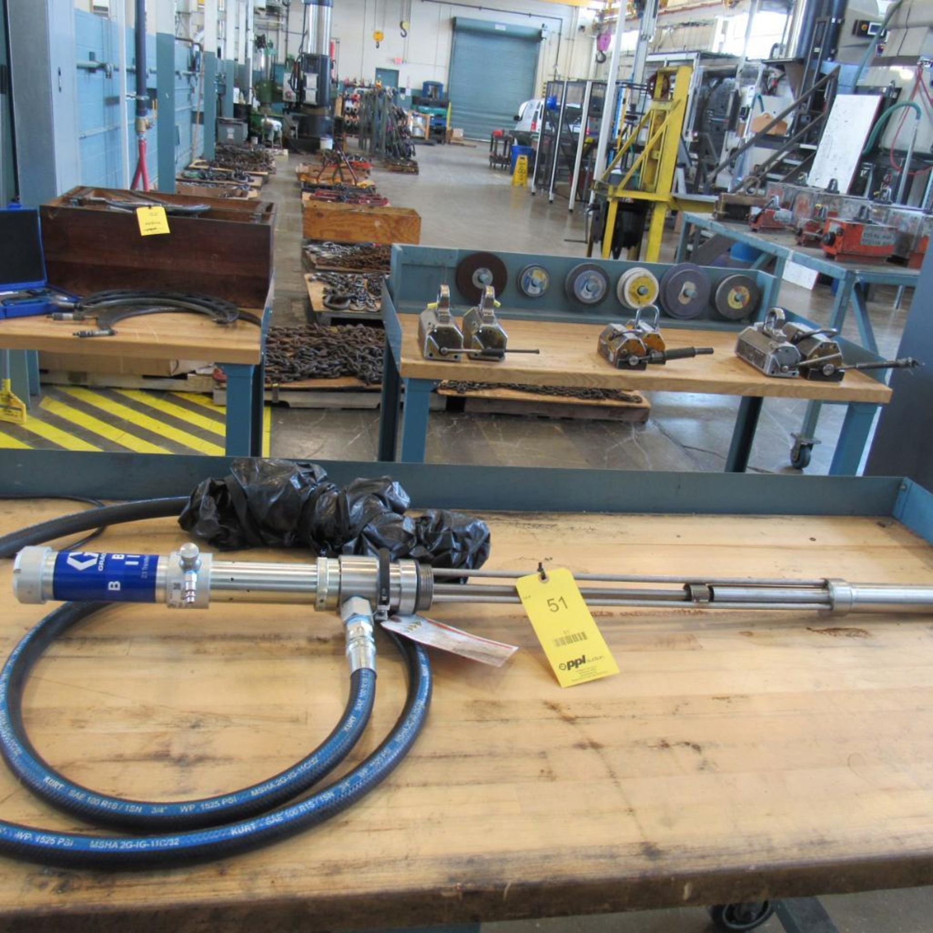 Graco Series 120D Pnuematic Barrel Pump (Location: Bldg. 3)