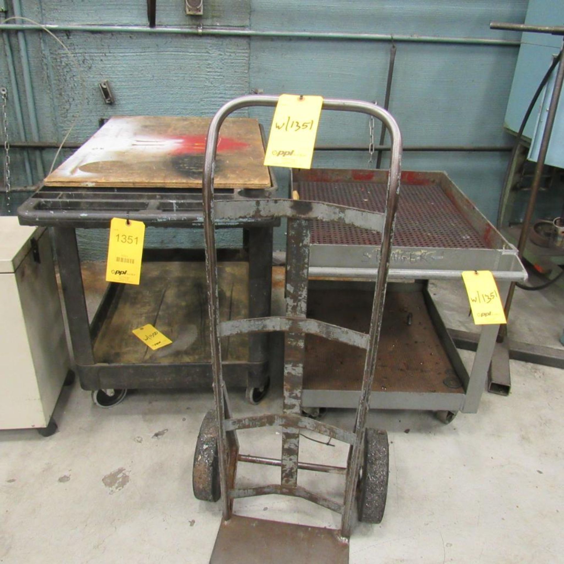 LOT: (3) Carts (Location: Bldg. 1)