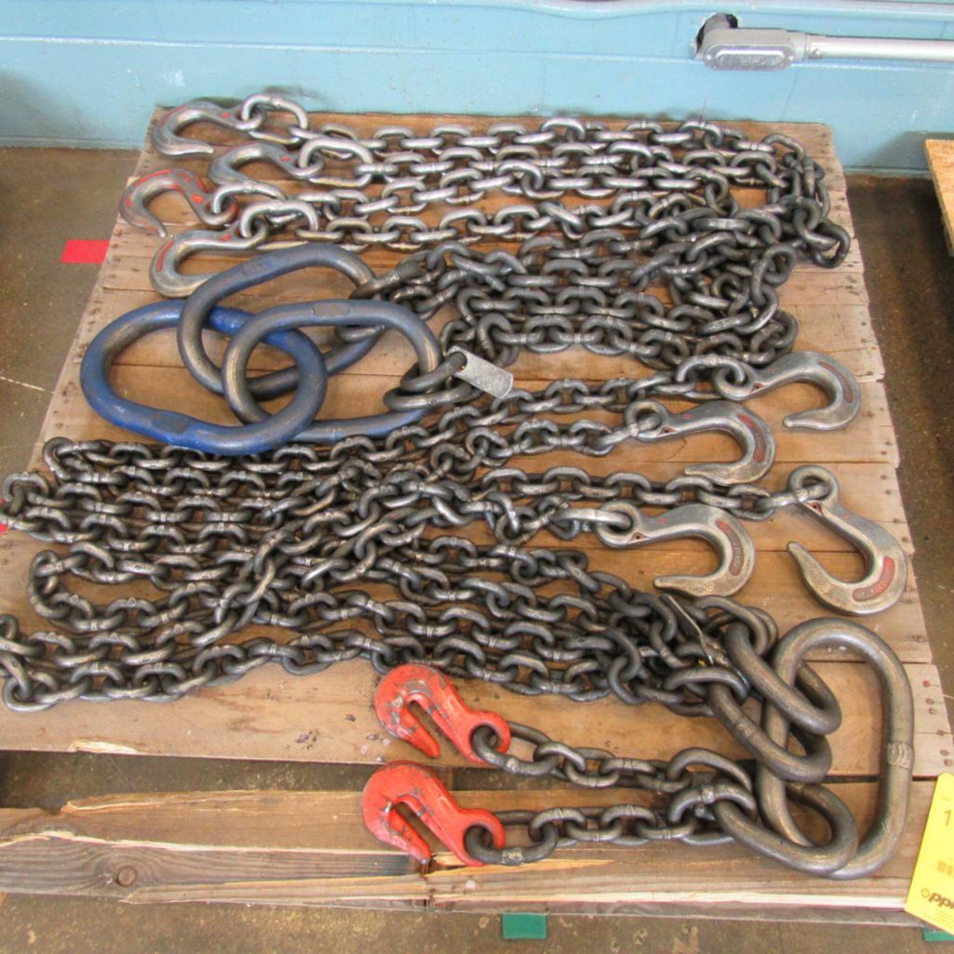 LOT: Assorted Chain Lifting Slings (Location: Bldg. 3)