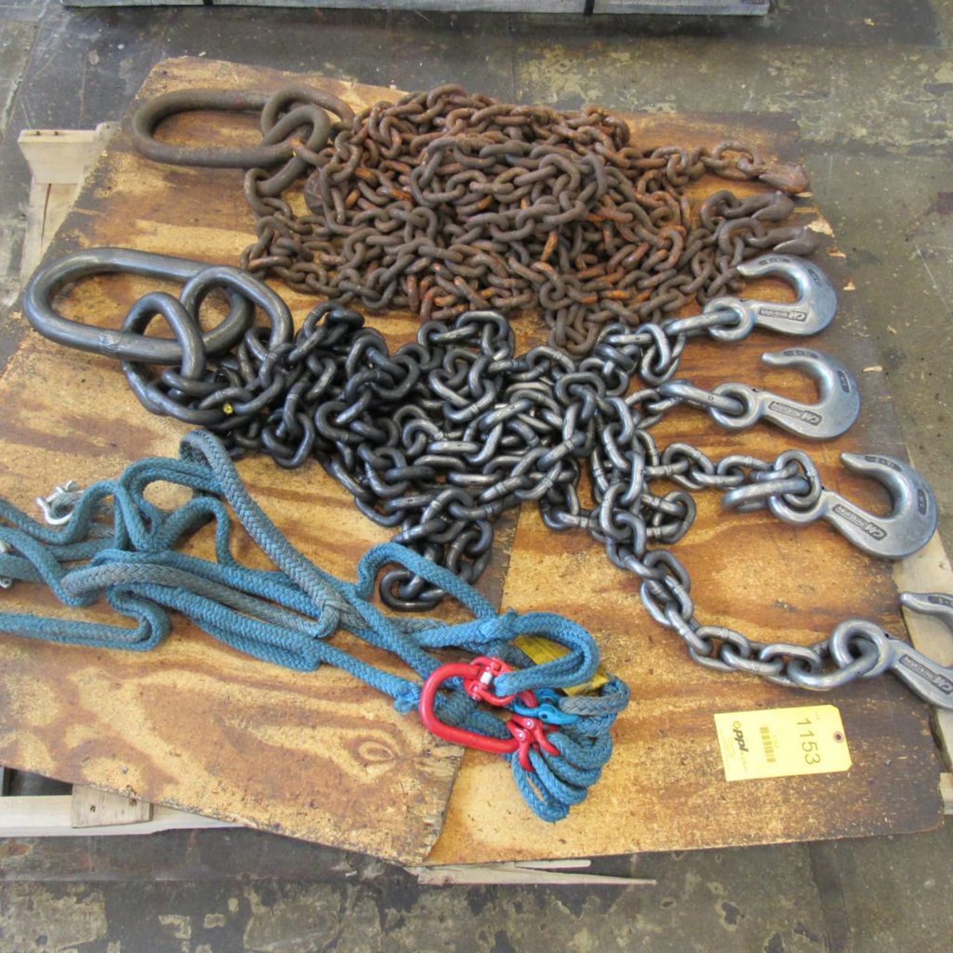 LOT: (2) Chain Lifting Slings (Location: Bldg. 3)