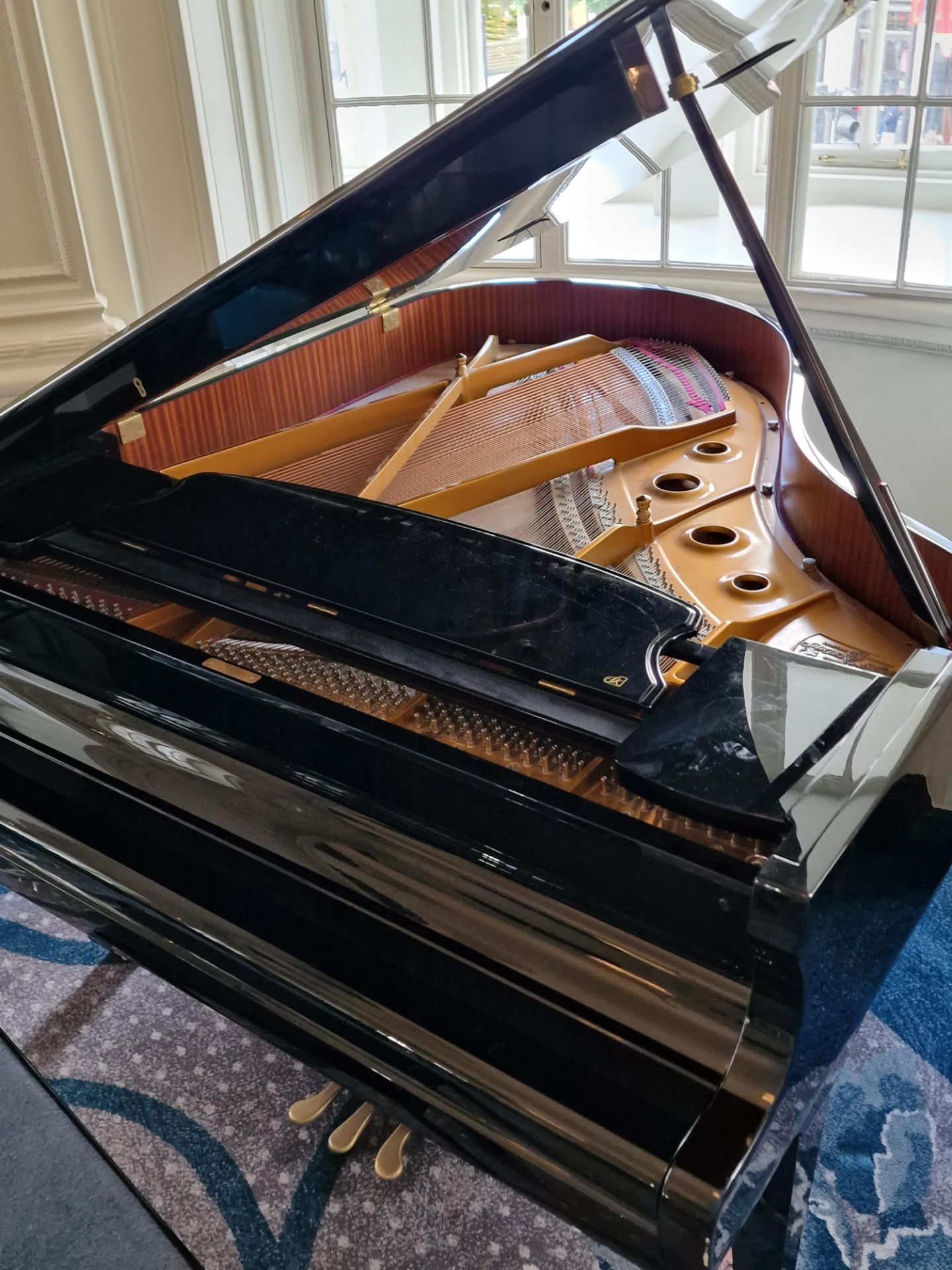 Shigeru Kawai Sk-2 Grand Piano Classic Salon Grand Length: 5 ft 11 (180 cm) Width: 5ft 1 (152 cm) - Bild 10 aus 12