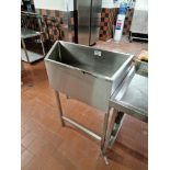 Stainless Steel Insulated Bath With Drain 92 x 53 x 108cm