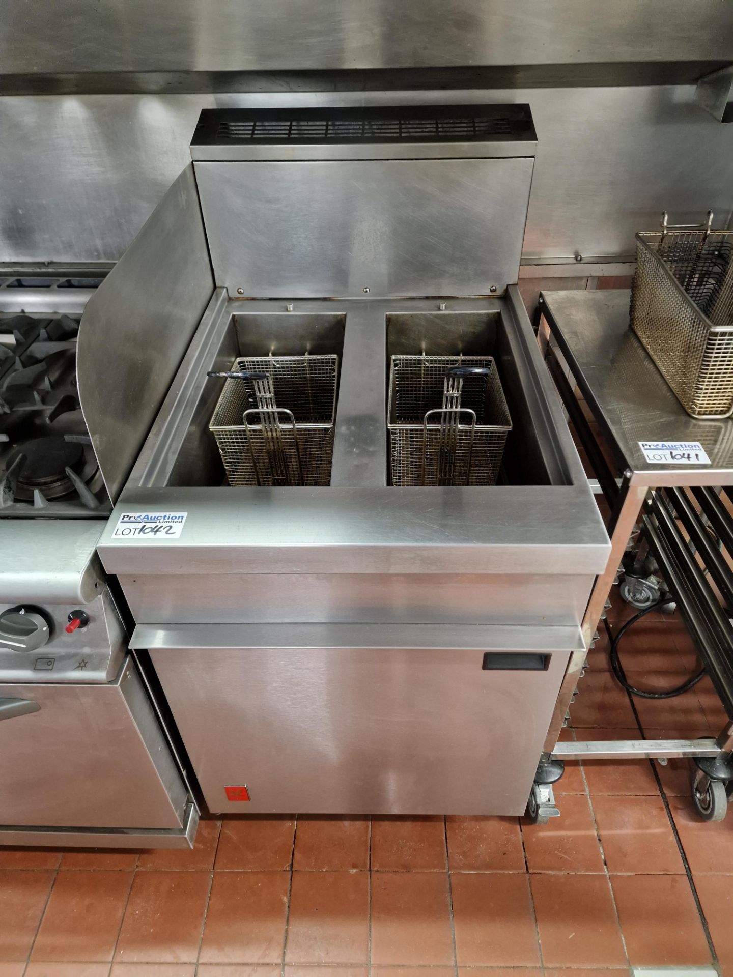 Falcon Chieftain G1848X Twin Pan, Twin Basket Gas Fryer Capacity Of 64kgs Per Hour Two Independently