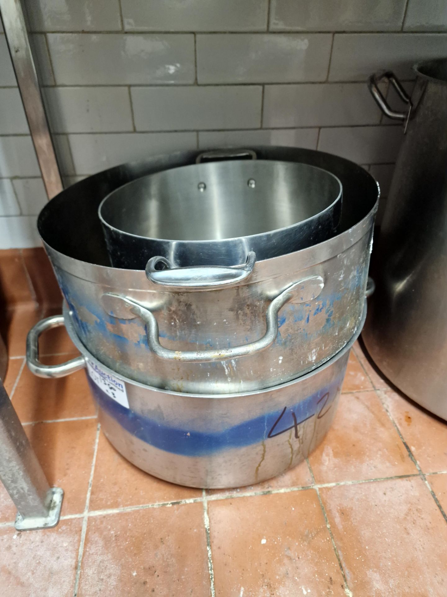 3 x Stainless Steel Commercial Stock Pots 29 x 10cm 40 x 16cm And 42 x 19cm Approximately 7 Litre,