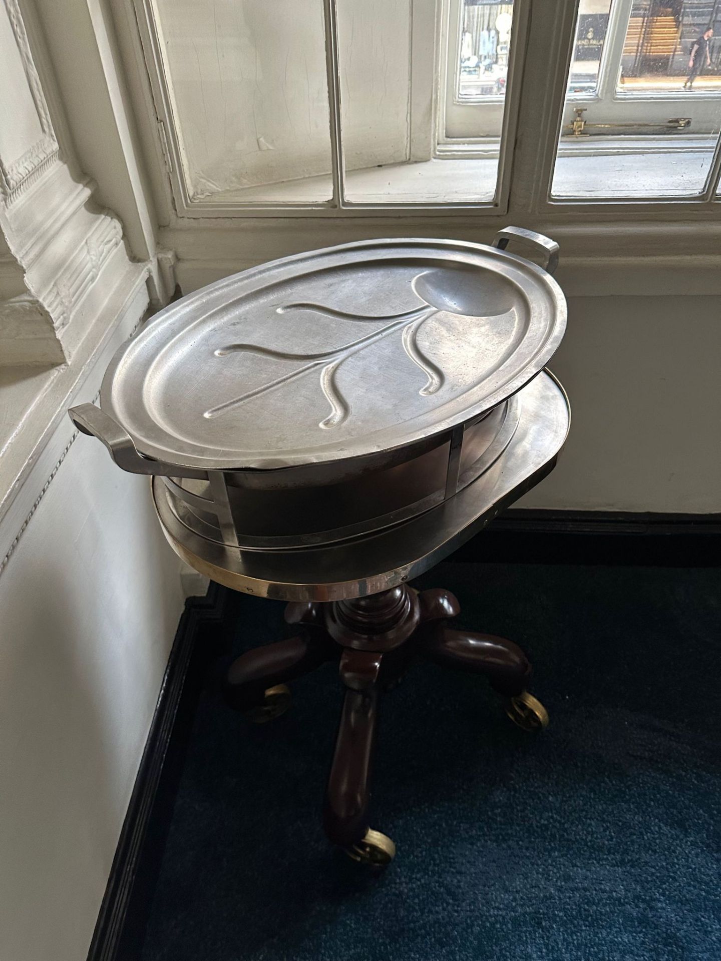 Mahogany Meat Carving Unit With Silver Plated Lid And Stand Mahogany Baluster Frame On Brass - Image 3 of 8