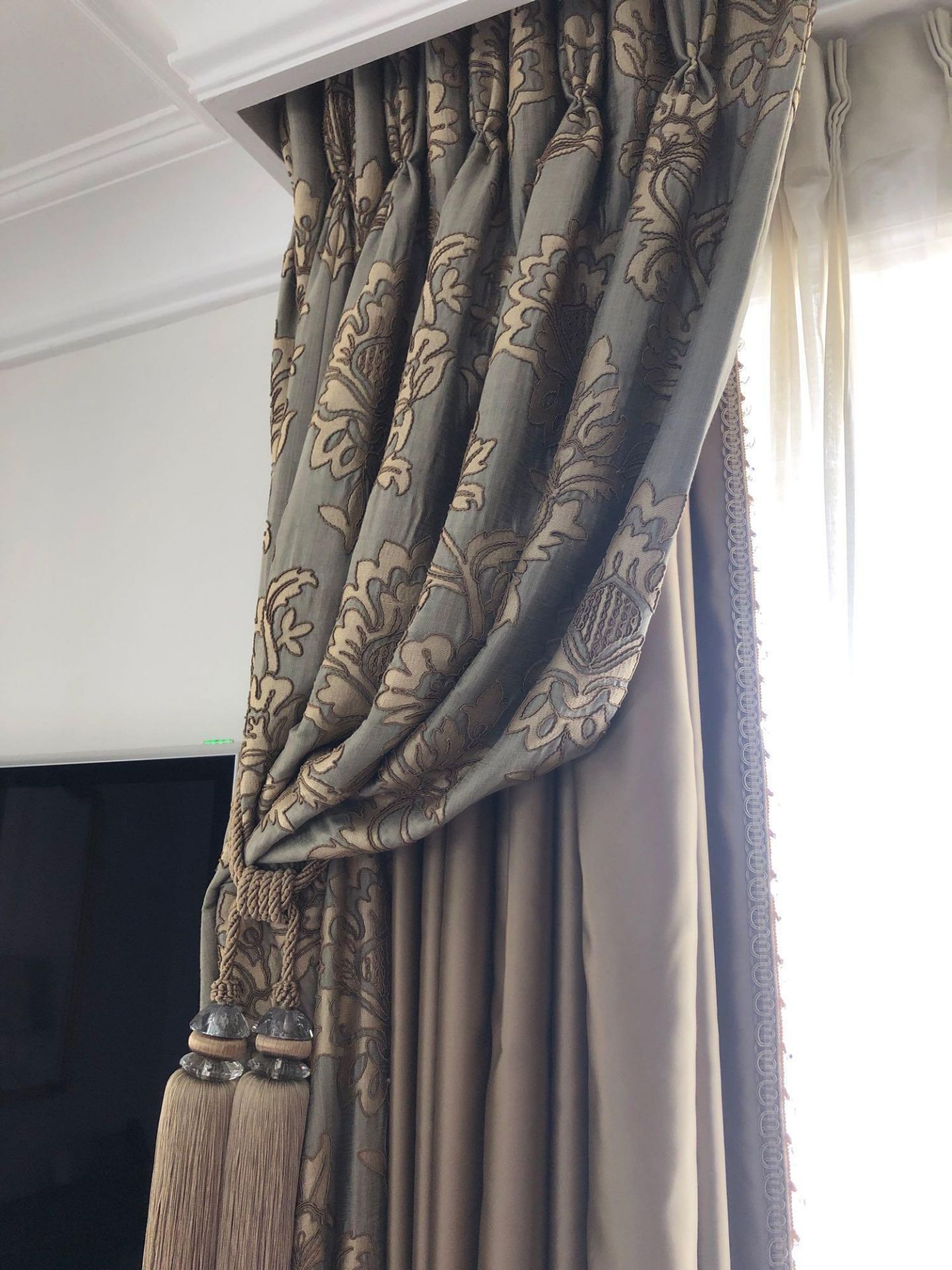 A Pair Of Silk Drapes And Jabots Bronze With Crystal Trim With Brown And Floral Design With Tassel - Image 2 of 2