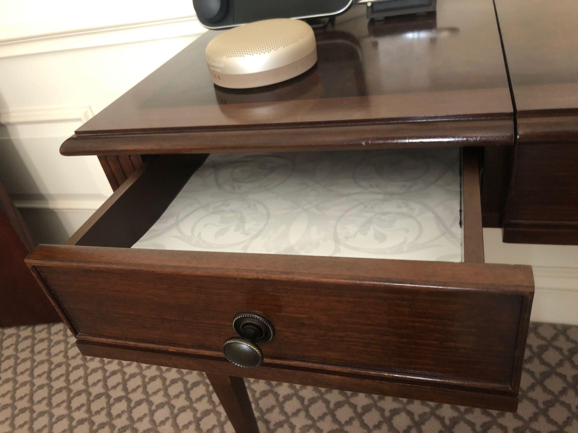 A Burr Mahogany Writing Desk / Dressing Table Fitted With Two Small Side Drawers The Central Panel - Image 4 of 6