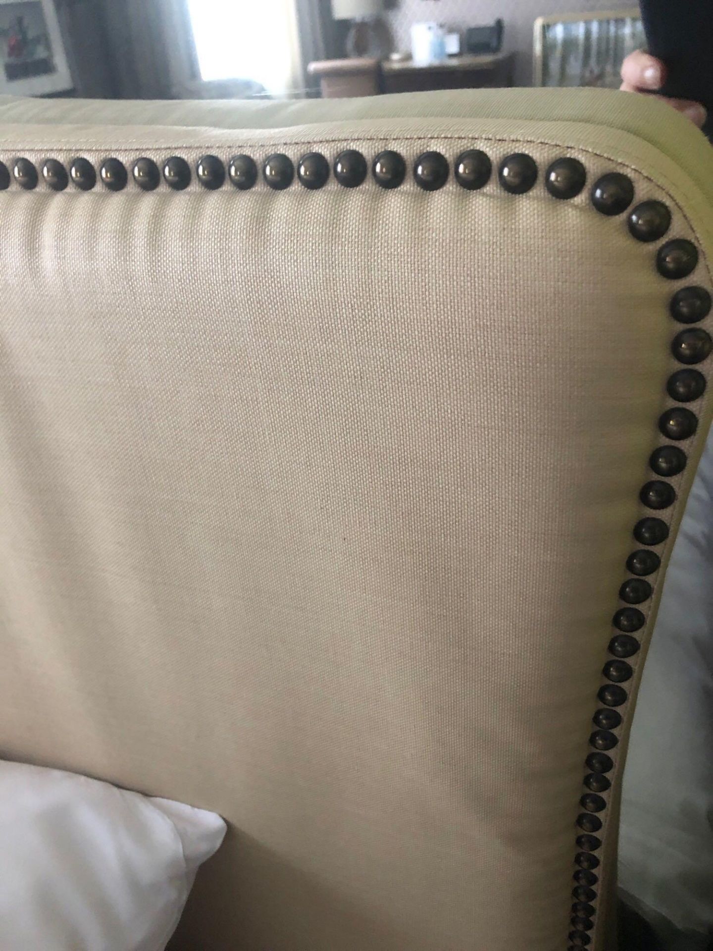 Headboard, Handcrafted With Nail Trim And Padded Textured Woven Upholstery In Cream With Black And - Bild 3 aus 4