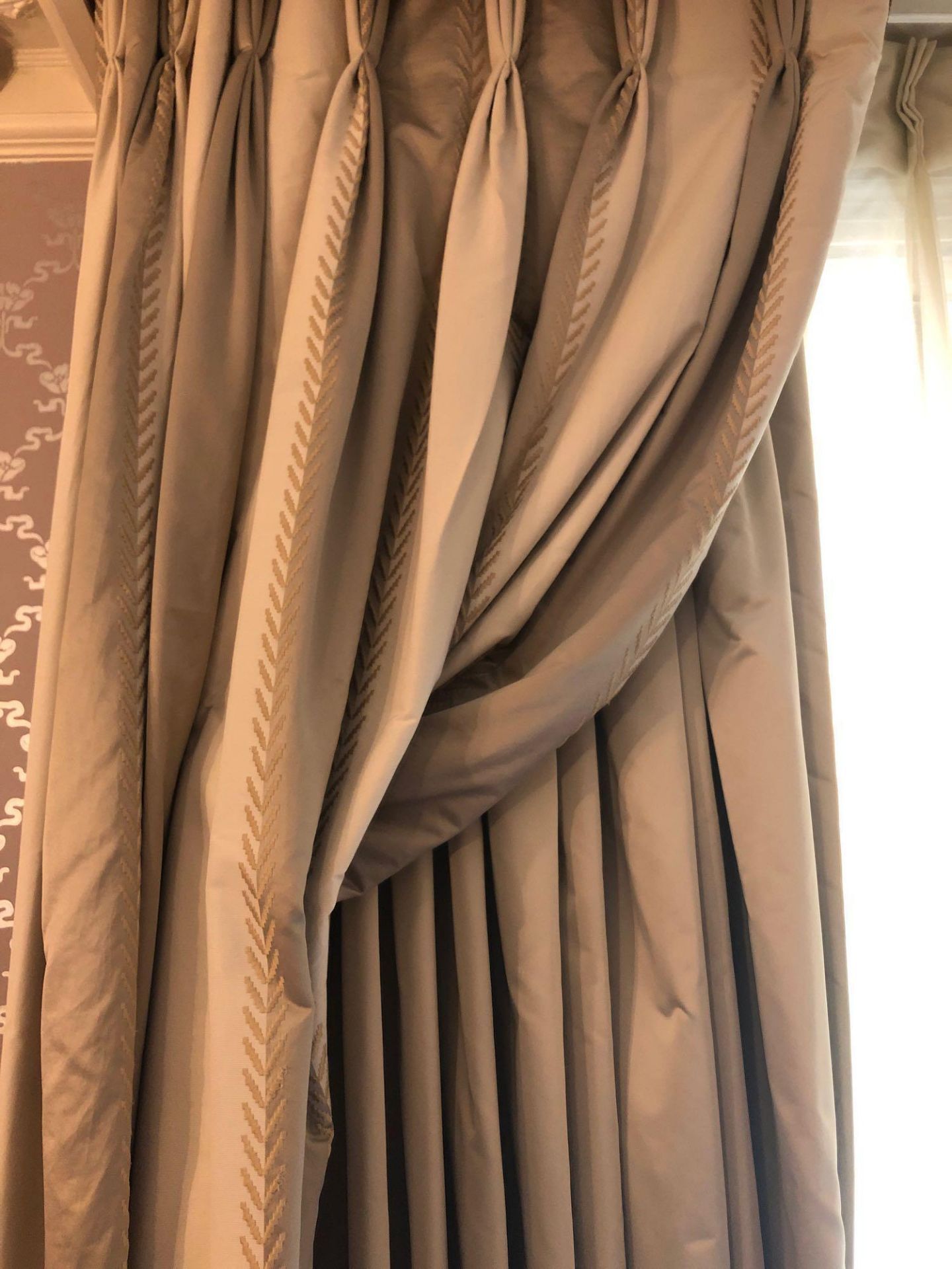 A Pair Of Silk Drapes And Jabots In Gold And Brown 260 x 225cm (Room 515)