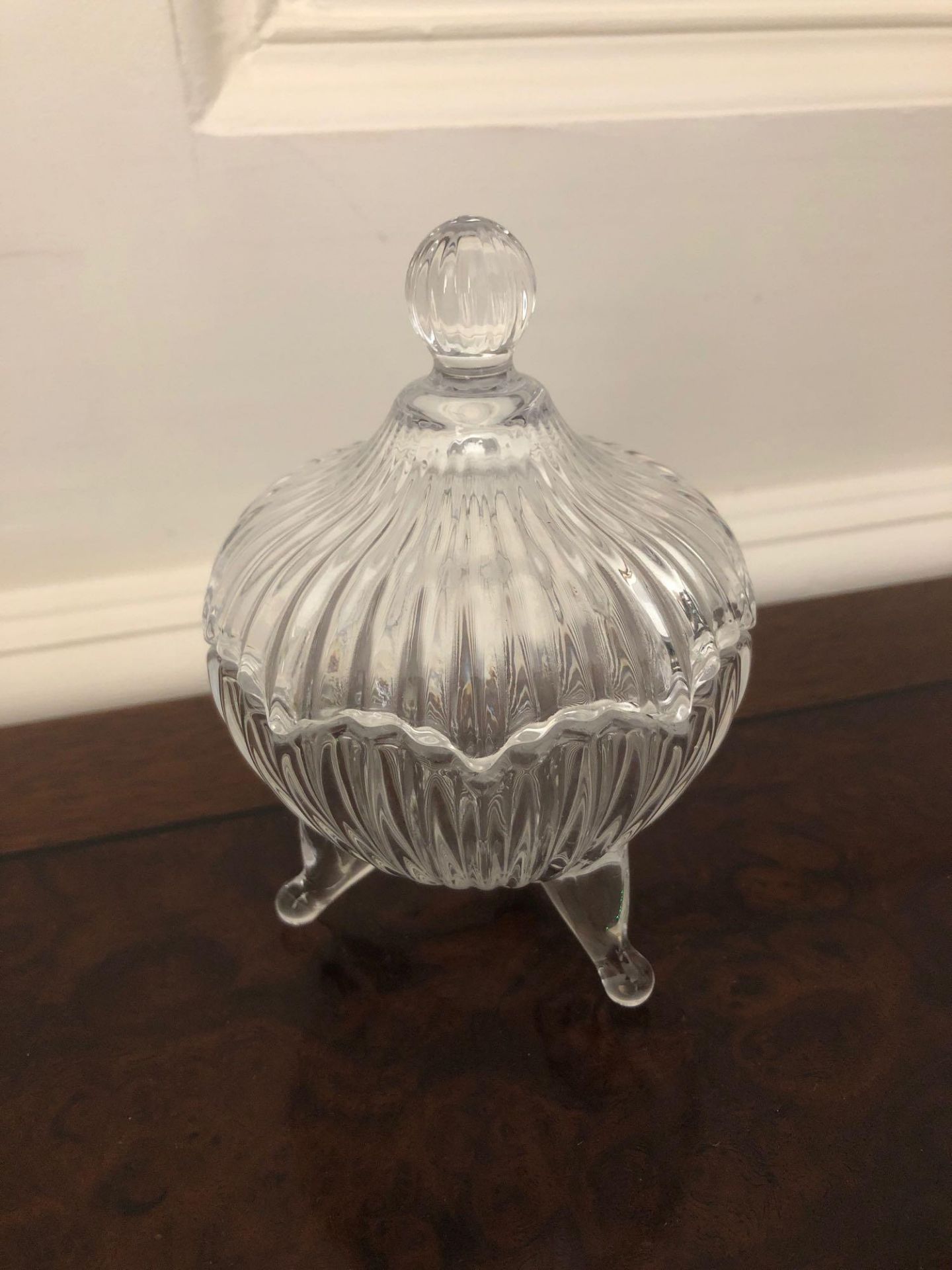 Crystal Cut Bon Bon Jar And Cover (Room 503 / 4)