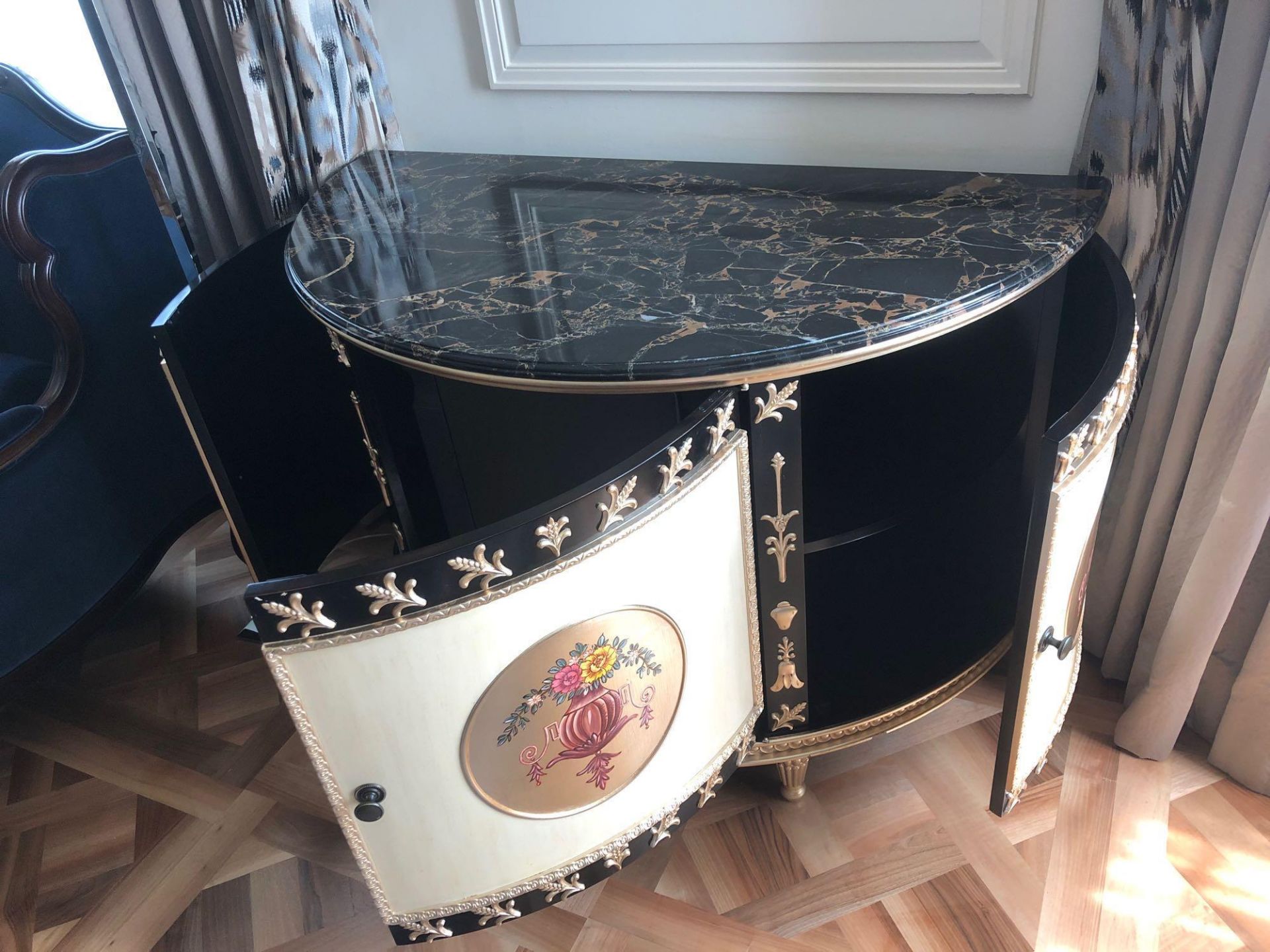 Adam Style Demilune Commode Cabinet With Classical Painted Scenes And Gilded Decoration With - Bild 2 aus 2