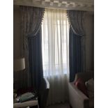 A Pair Of Gold And Silver Silk Drapes And Jabots With Tie Backs Span 260 x 170cm (Room 523)