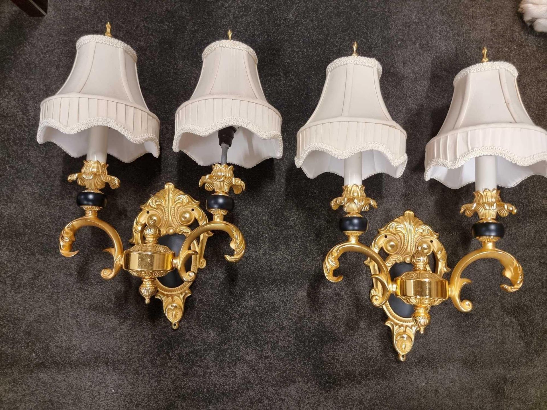 A Very Elegant Pair Of French Louis XVI Style Cobalt Blue And Ormolu Electrified Wall Lamps The - Bild 18 aus 18