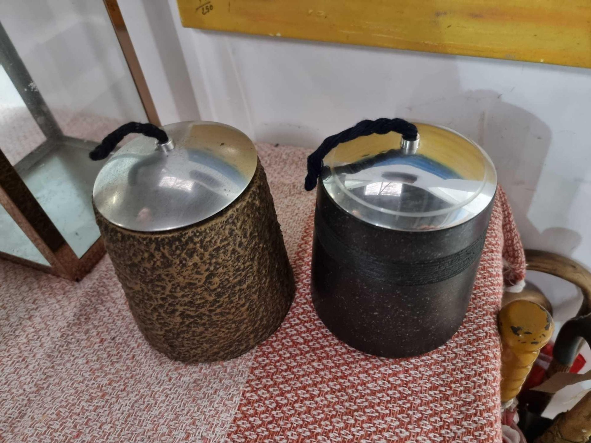 2 x Decorative Stone Pots With Metal Lid With Cotton Rope Wick Potentially A Room Incense Pots - Bild 3 aus 4