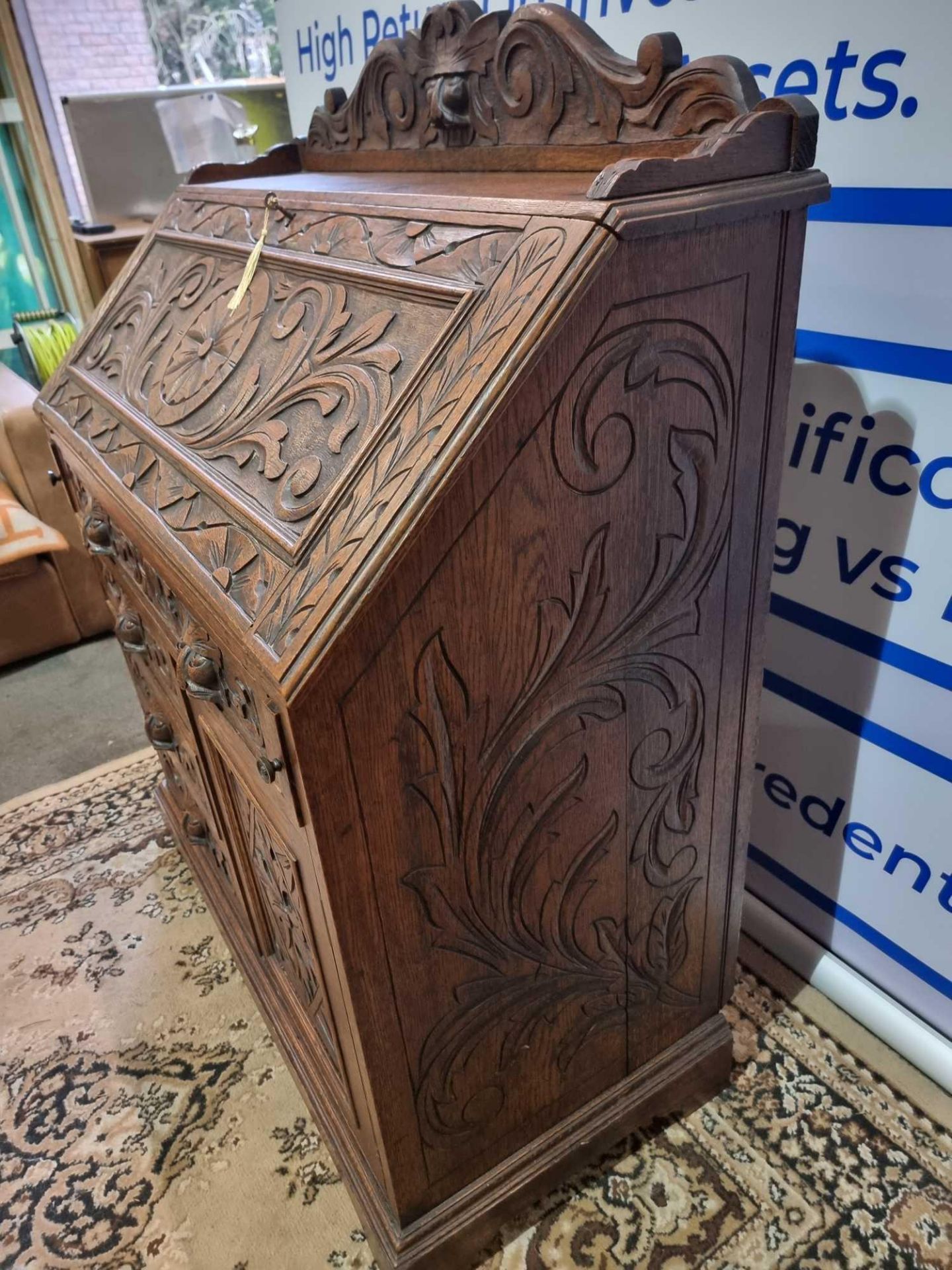 Victorian Green Man High Quality Carved Oak Bureau The Fall With A Moulded Book-Rest, Opening To - Bild 12 aus 19