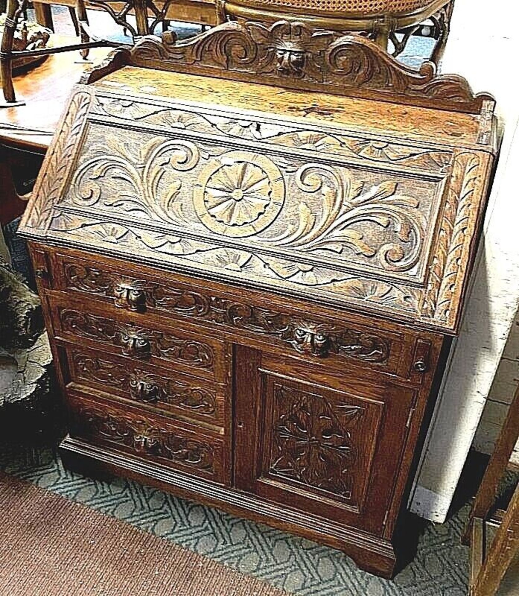 Victorian Green Man High Quality Carved Oak Bureau The Fall With A Moulded Book-Rest, Opening To - Bild 2 aus 19