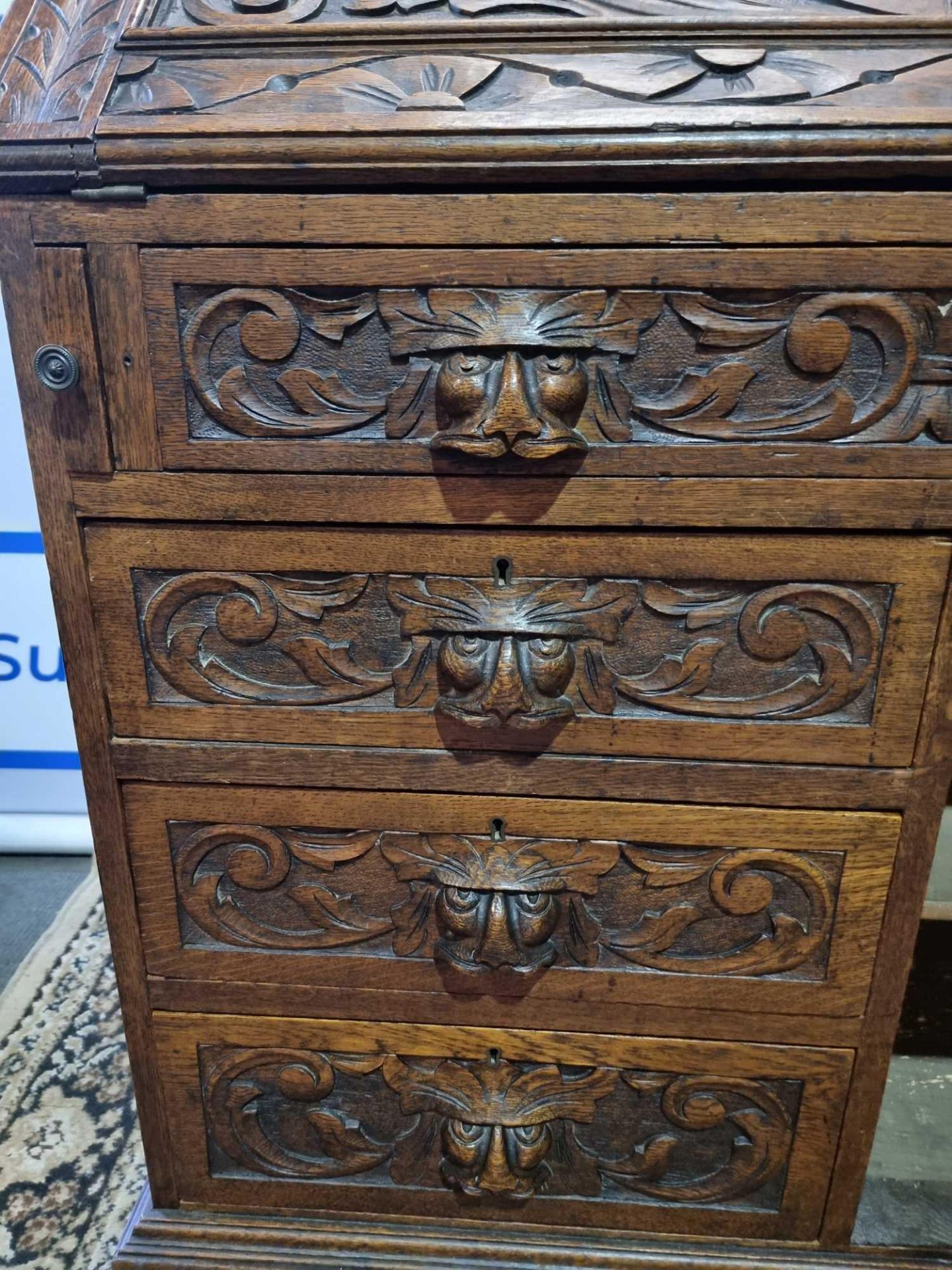 Victorian Green Man High Quality Carved Oak Bureau The Fall With A Moulded Book-Rest, Opening To - Bild 18 aus 19