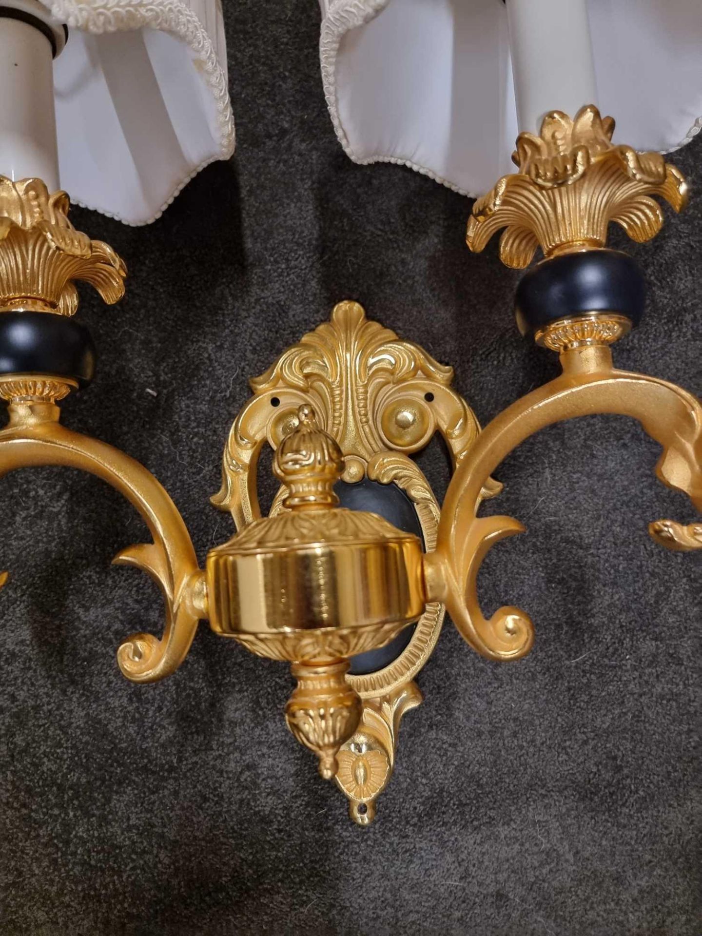 A Very Elegant Pair Of French Louis XVI Style Cobalt Blue And Ormolu Electrified Wall Lamps The - Bild 16 aus 18