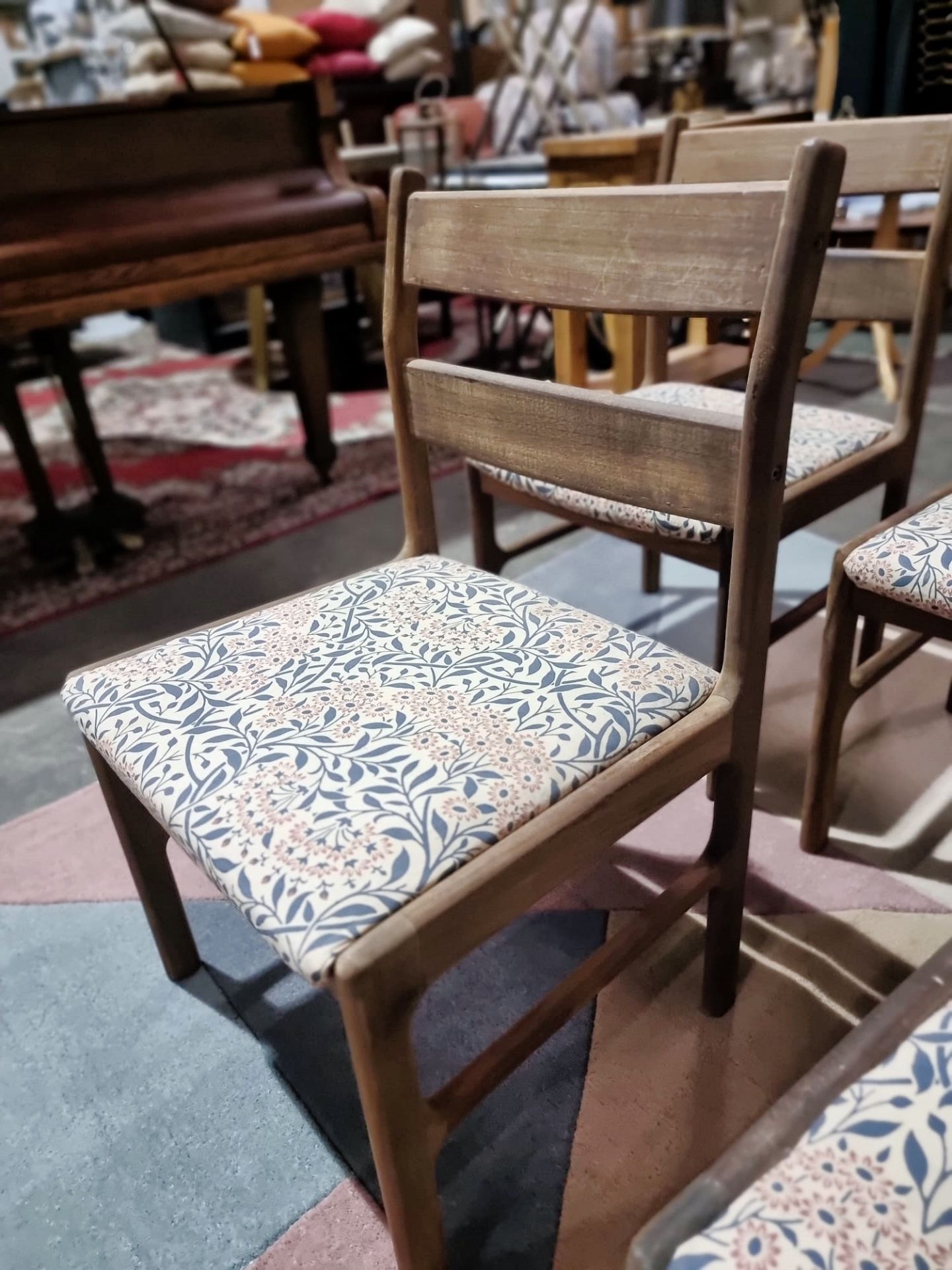 Set Of Four Teak Dining Chairs A.H. Mcintosh Furniture Chair Number 9963 Tom Robertson For - Bild 3 aus 8