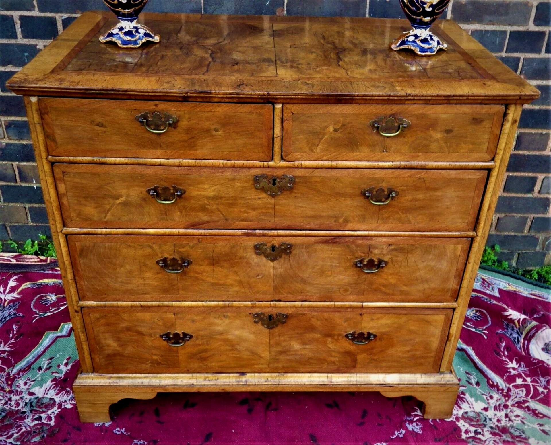 George I Walnut Chest Of Drawers Of Small Proportions Circa 1720 The Quarter Veneered And Cross-