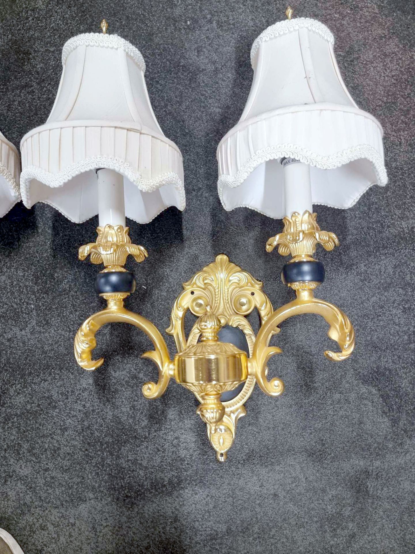 A Very Elegant Pair Of French Louis XVI Style Cobalt Blue And Ormolu Electrified Wall Lamps The - Bild 4 aus 18