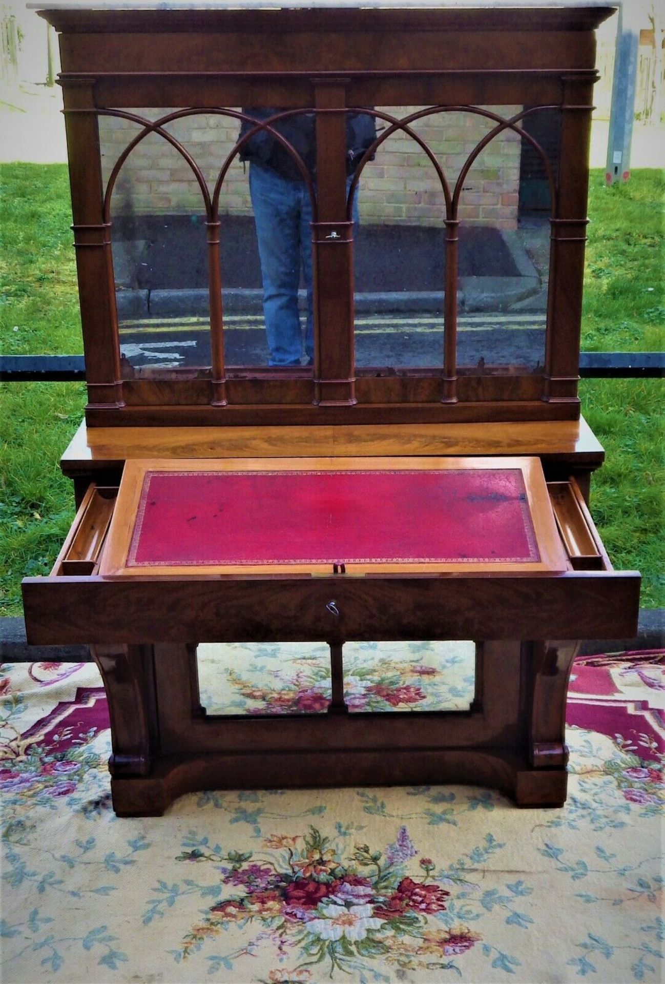 Georgian Escritoire In Flame Mahogany This Tall Escritoire Has A Classic Cornice Above A Mirror - Image 10 of 15