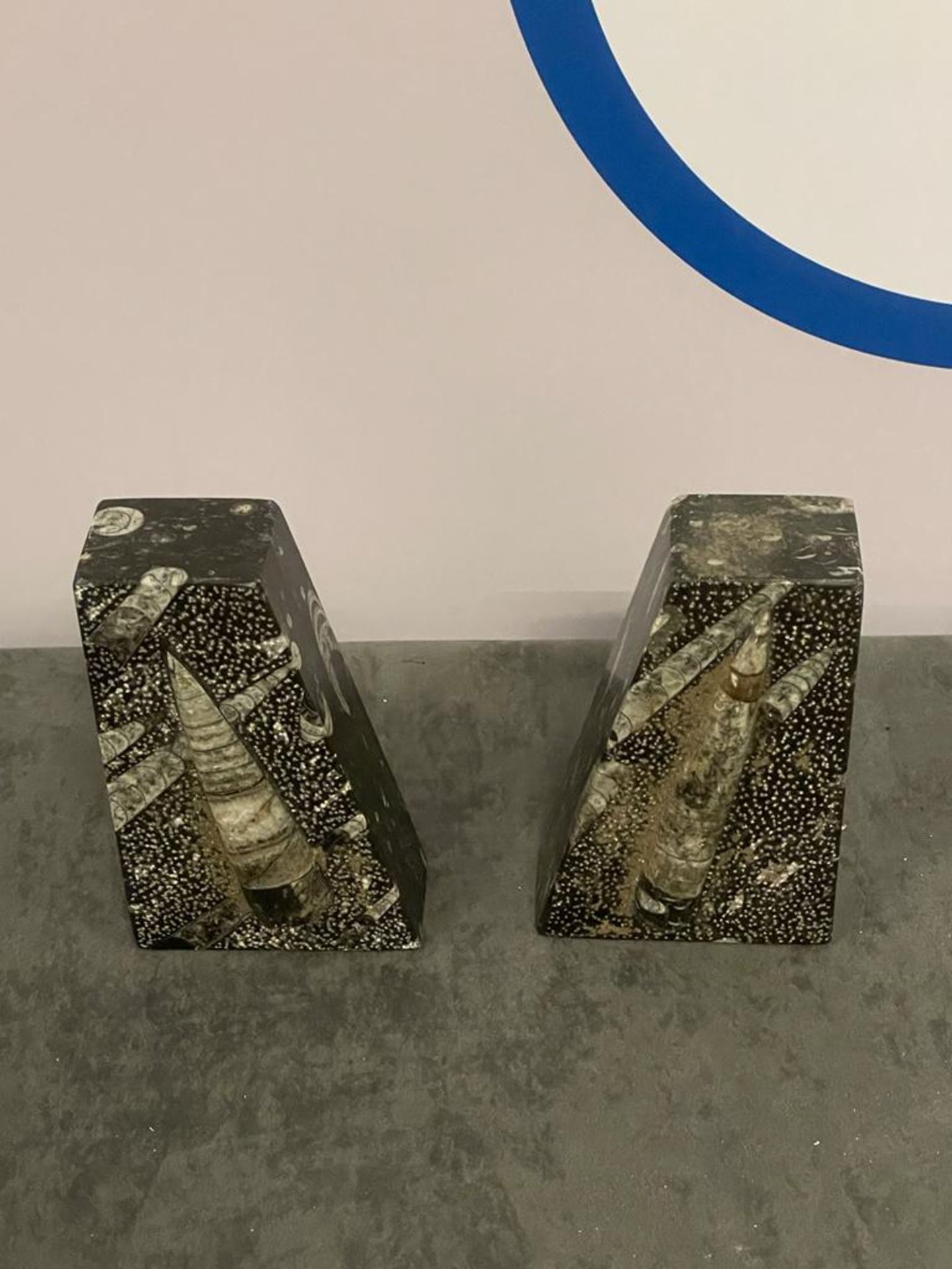 A Pair Of Black Marble Book Ends 16 Cm High ( CP1333)