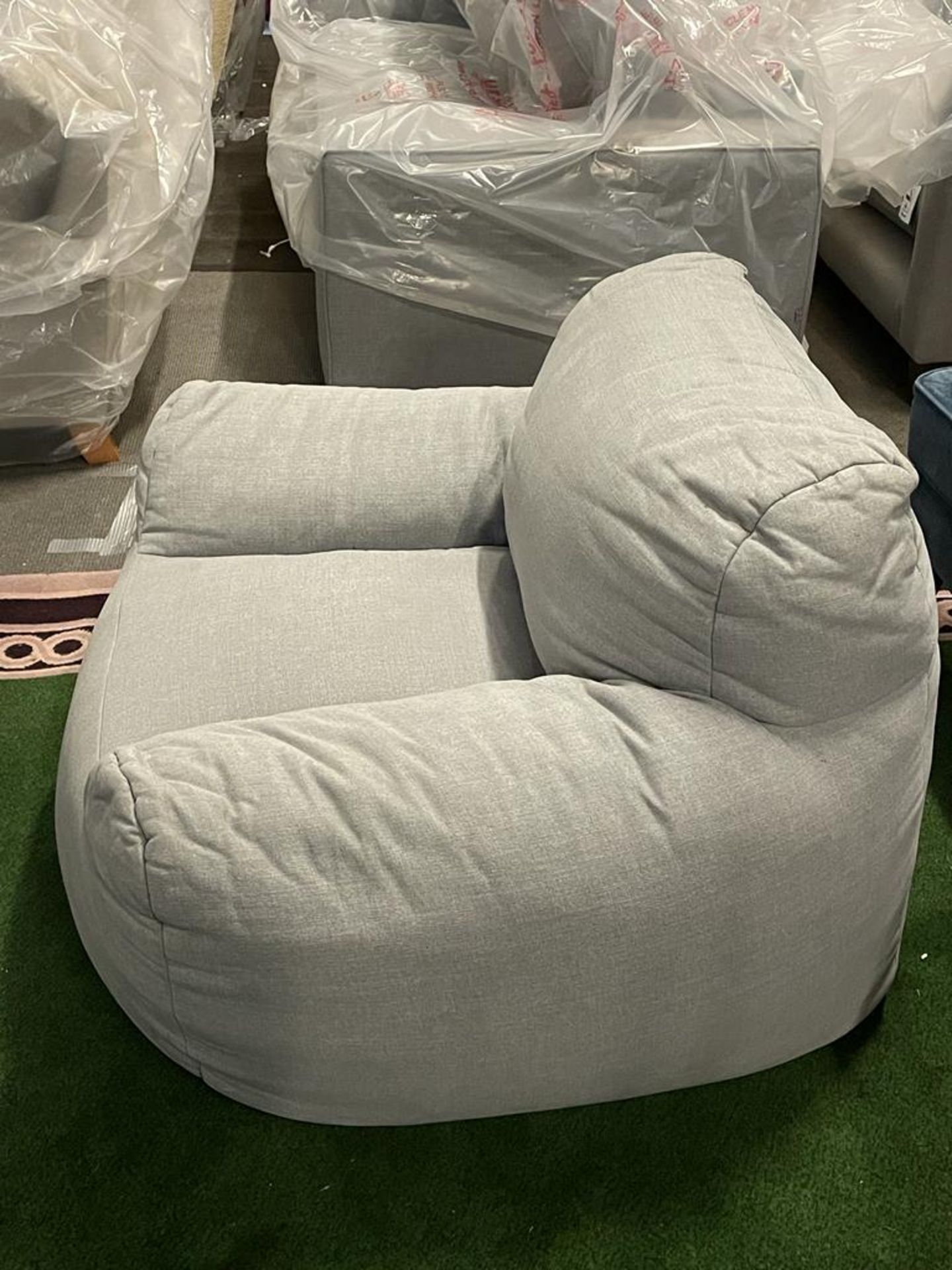 Grey Bean Bag Chair 54 (P) x 100 (W) x 73 (H) (Chair12) - Image 2 of 2