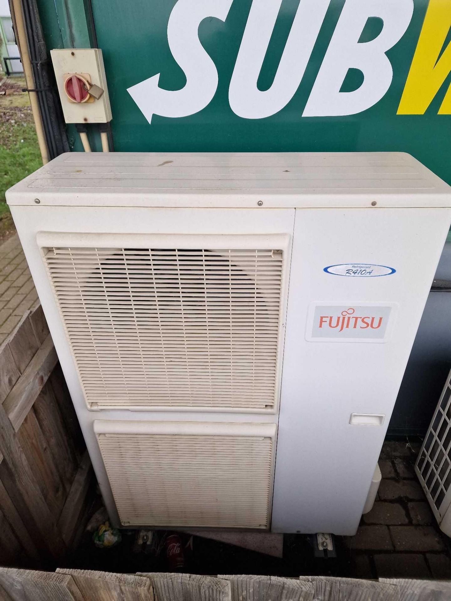 Fujitsu wall mounted Air Conditioning Unit- ASY24UAWY24U Cooling capacity 6.8kW The heating capacity - Image 3 of 4
