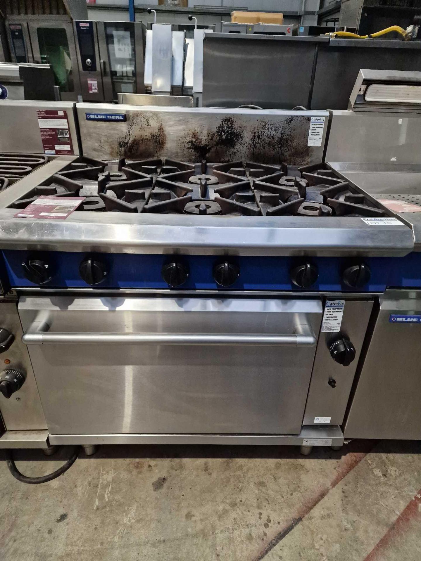 Blue Seal Stainless Steel 6 Gas Burners with oven - The heavy duty, stainless steel Blue Seal - Image 2 of 4