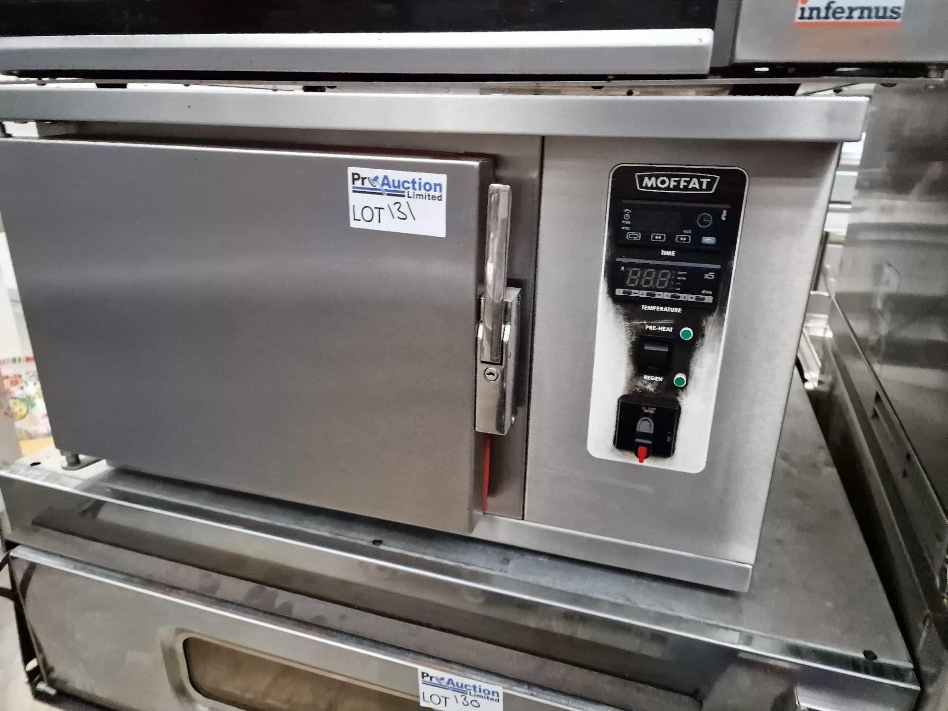 Moffat stainless steel Multi Purpose Convection Oven Designed specifically for the cooking and - Image 3 of 4