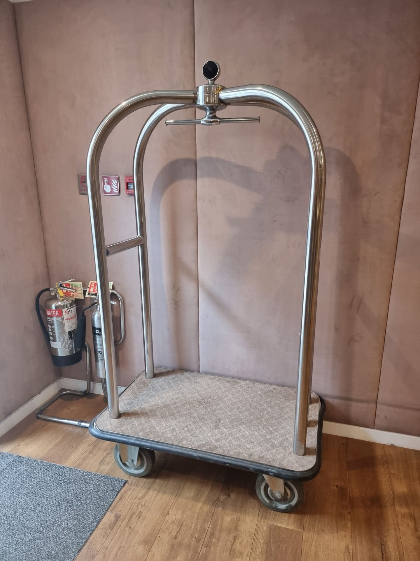 Hotel luggage cart stainless steel grey | protective wheels 1100mm x 610mm H 1910 mm - Image 4 of 5
