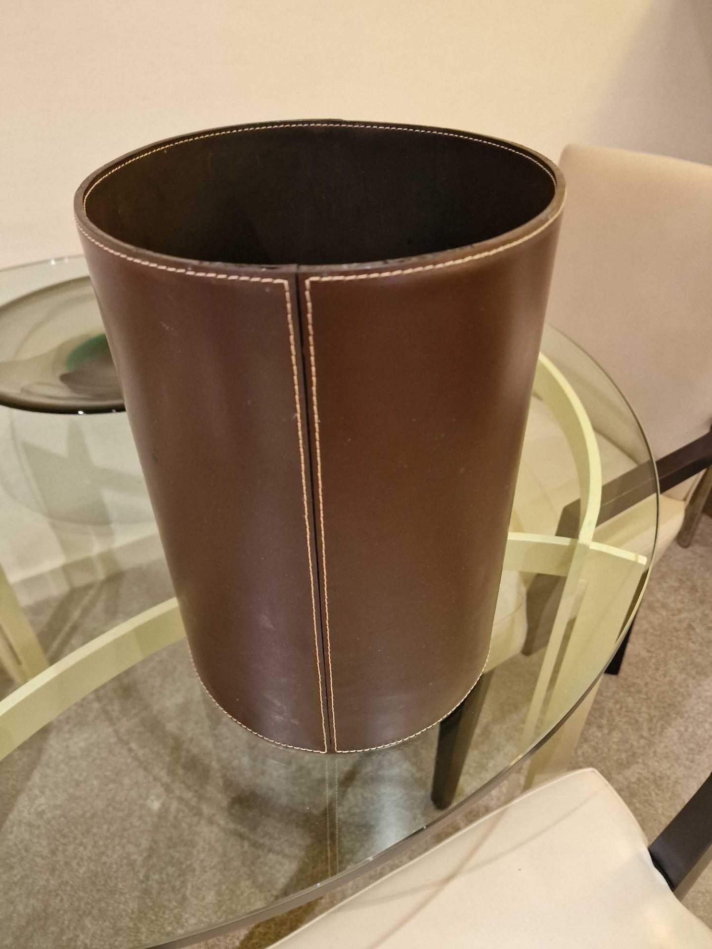 2 x Classic Leather Waste Bin 10 litre Wooden structure and high quality PU leather surface (Room