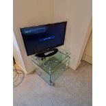 Samsung UE32C4000PWXXU 32 Inch Series 4 Ultra Slim HD Ready LED TV complete with a modern three tier