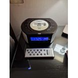 Roberts I Dream CRD-42 DAB/FM RDS digital stereo clock radio with I Pod dock (Room 2D)