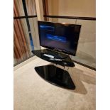 Samsung UE32C4000PWXXU 32 Inch Series 4 Ultra Slim HD Ready LED TV complete with stand being a