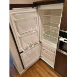 Liebherr KIS 2742-24 integral fridge freezer fridge capacity 258 ltr freezer 80 ltr dimensions 56