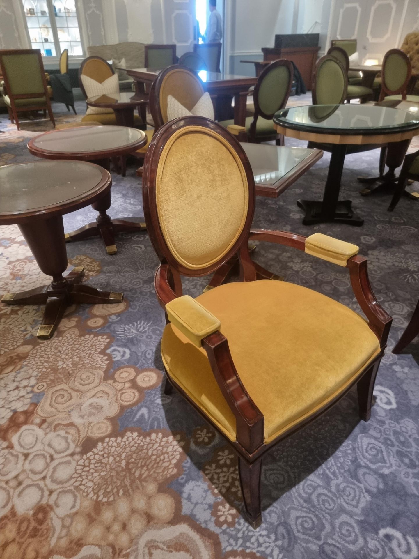 Louis XVI Style Framed And Upholstered In Gold Velvet Arm Chair 68 x 68 x 105cm - Bild 7 aus 7