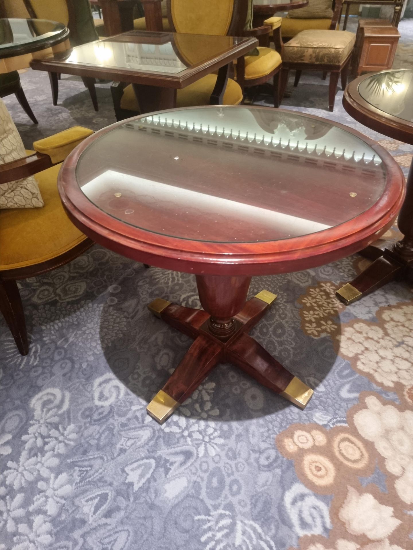 Walnut Circular Pedestal Dining Table Round Top Mounted On A Heavy Large Turned Baluster Stem - Image 2 of 2