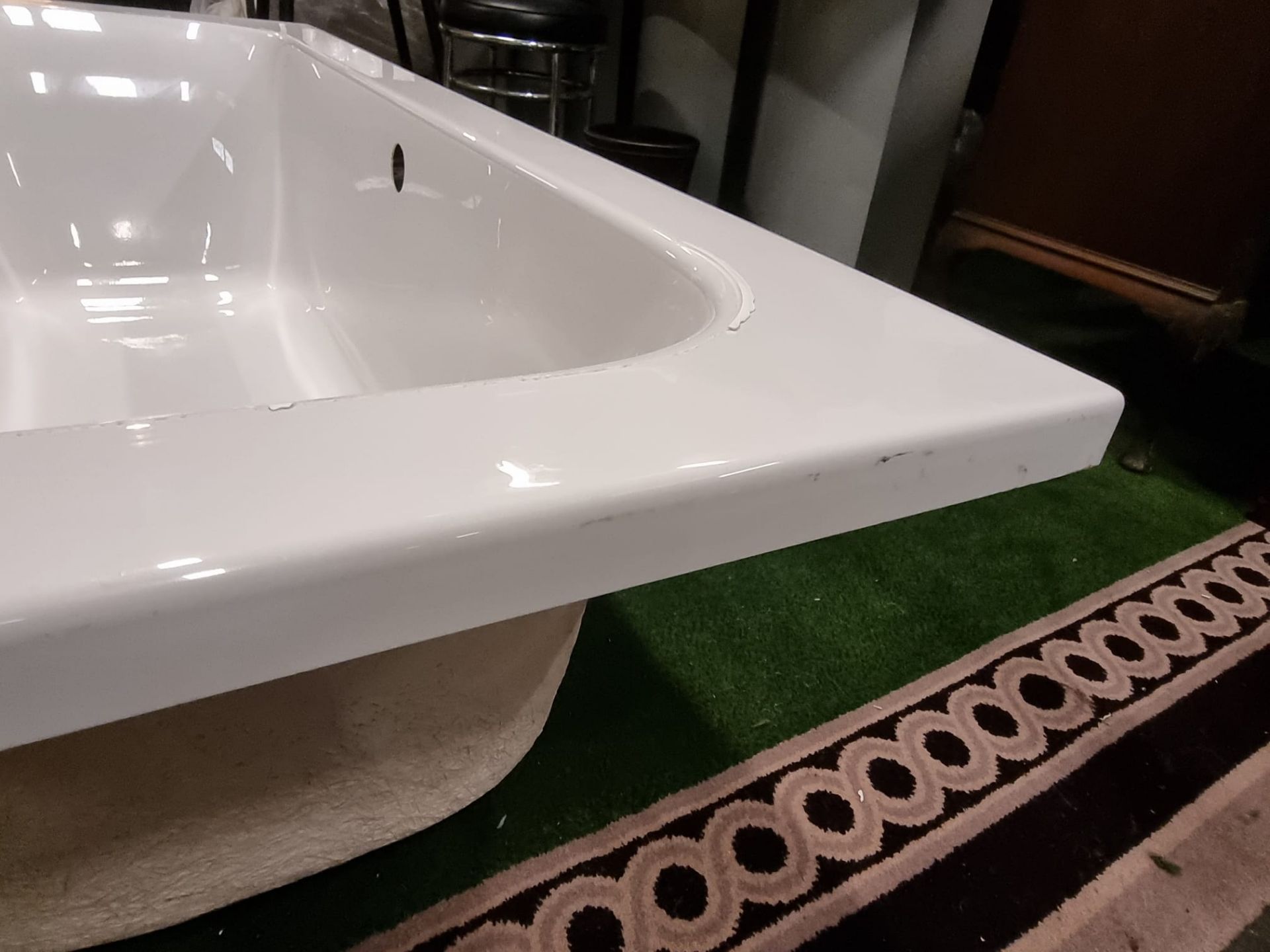 Villeroy & Boch Oberon (Soho) Bath 1700 x 700 code UBQ177OBE2V Unused Item - Bild 2 aus 6