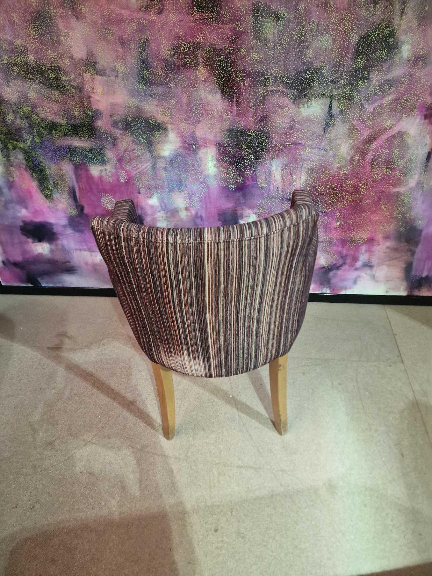 Contemporary dining chair Upholstered in a modern striped pattern fabric, the high arm rests and - Image 3 of 3