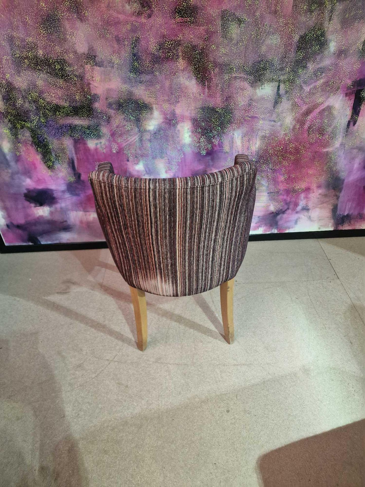 Contemporary dining chair Upholstered in a modern striped pattern fabric, the high arm rests and - Image 3 of 3