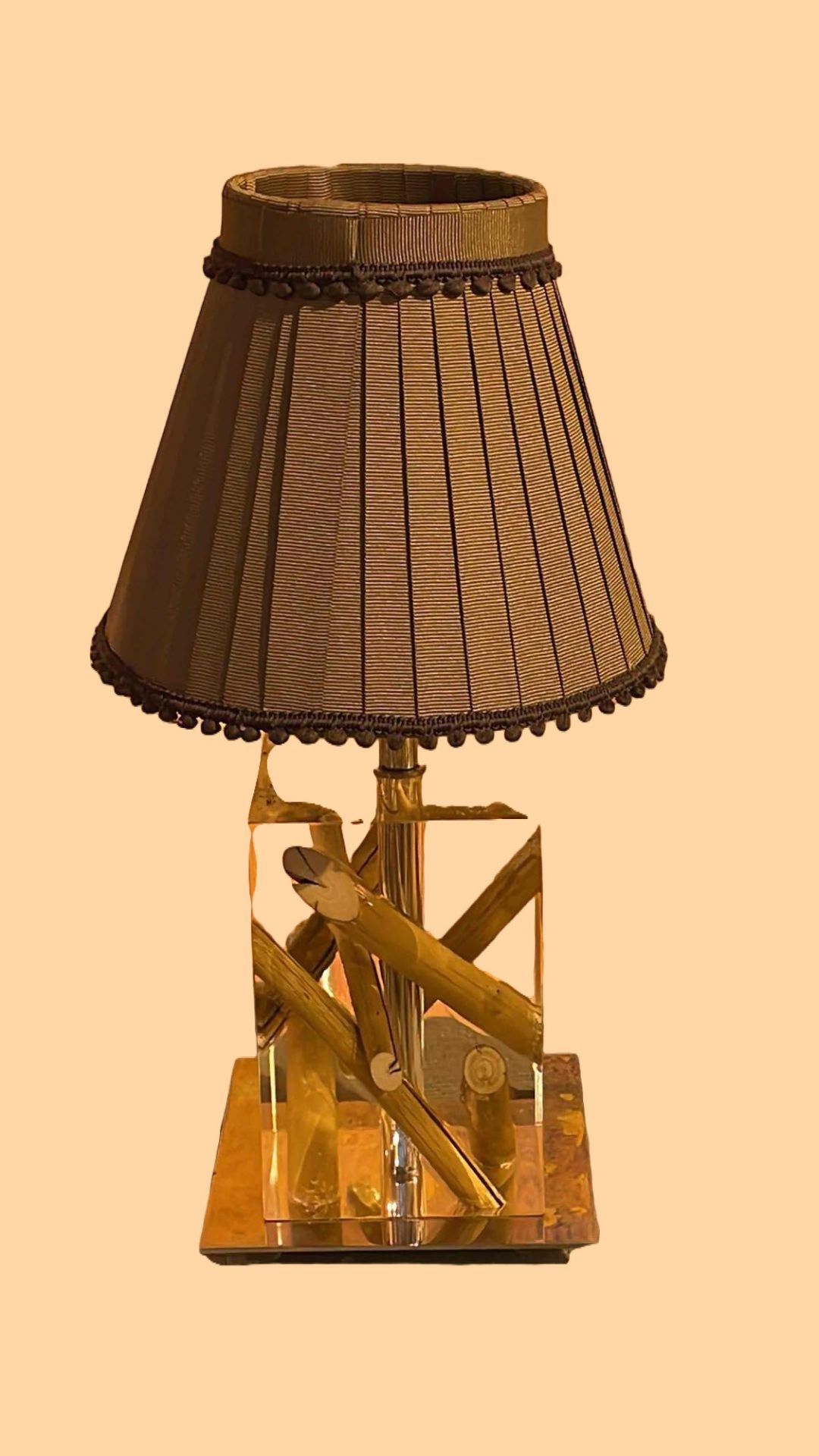 Timeless Deco Halo L156 KISIMI ACRYLIC And Drift Wood TABLE LAMP 38cm